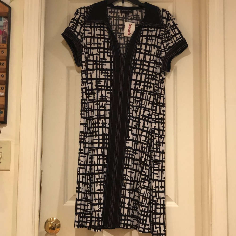 NWT - black & white geometric print dress